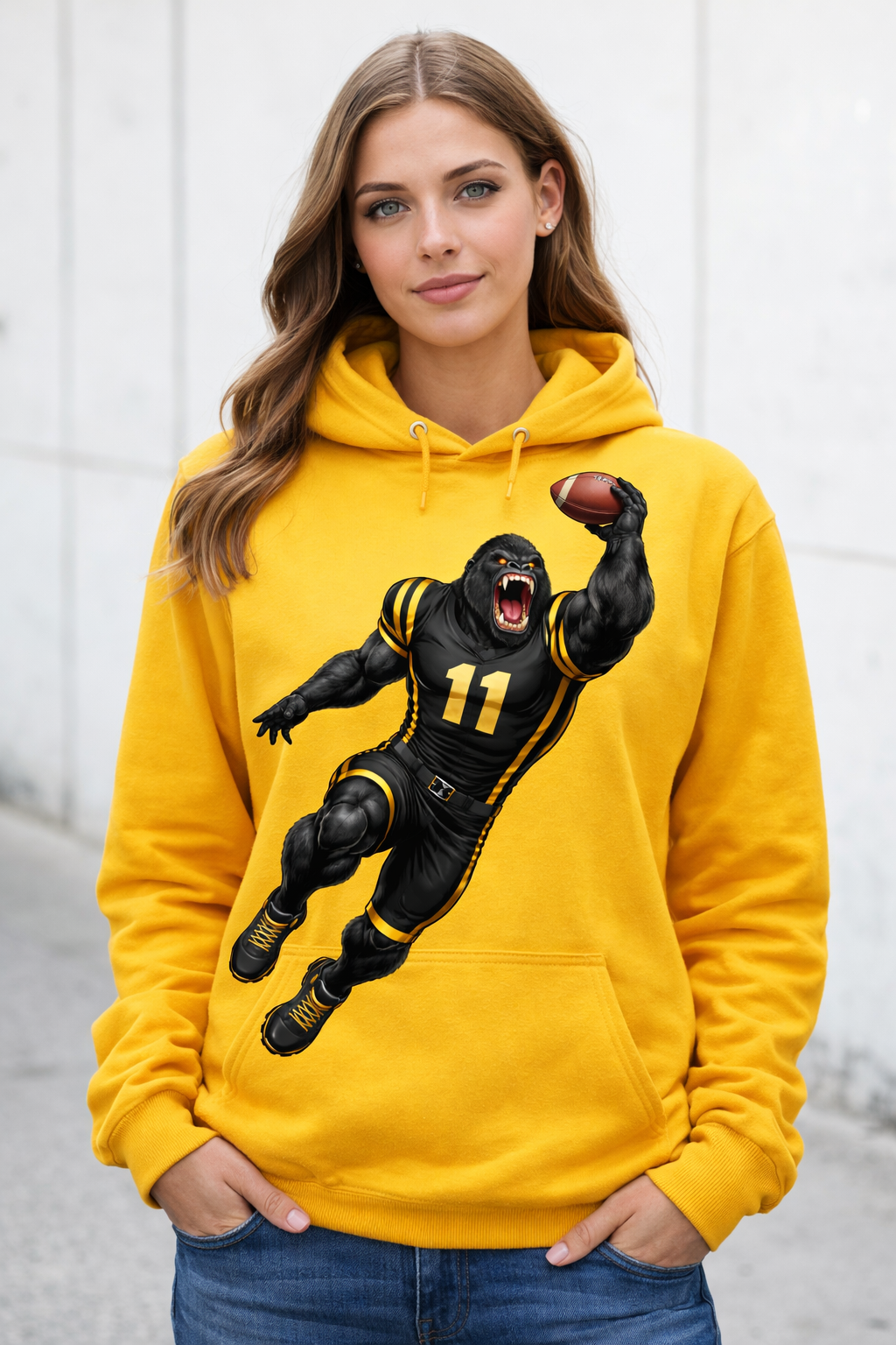 Gorilla Football Player - One Handed Catch - T-shirt / Hoodie