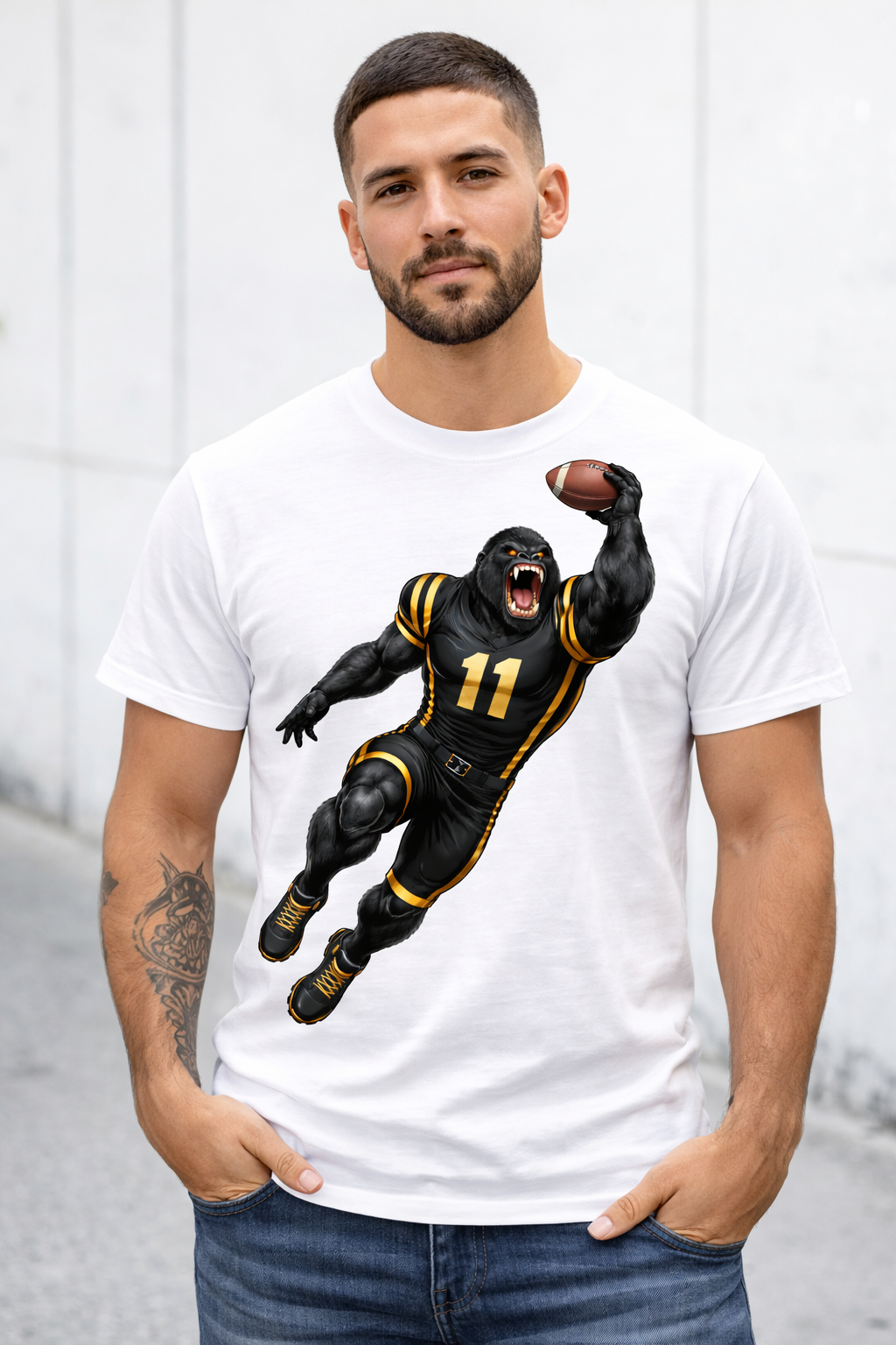 Gorilla Football Player - One Handed Catch - T-shirt / Hoodie